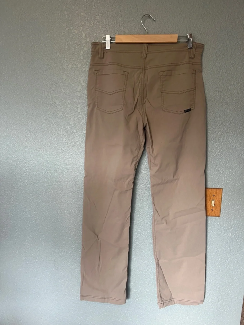 PrAna Brion Slim-Fit Pant in Sandbar 33WX32L EUC